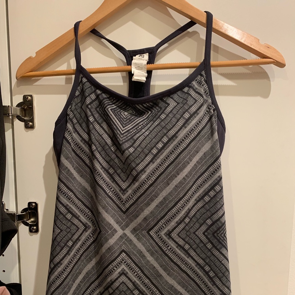 Nice top for walking or outdoor